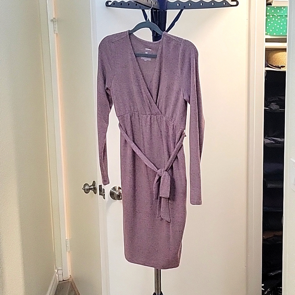 Never worn nursing maternity dress